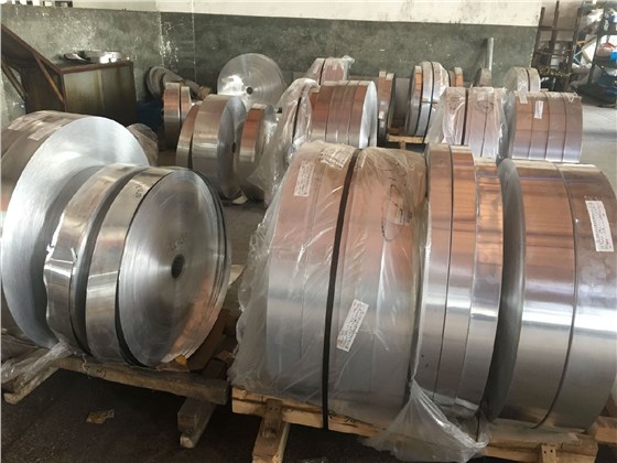 睿佳冷卻器廠家工廠原材料存放區(qū) 睿佳冷卻器廠家工廠原材料存放區(qū)