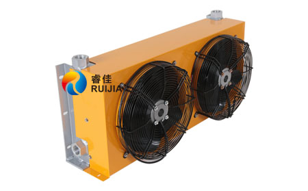 【東莞】松田叉車風(fēng)冷式<font color='red'>液壓油冷卻器</font>