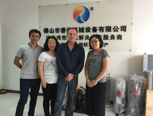 外國友人再次參觀睿佳冷卻器 外國友人再次參觀睿佳冷卻器