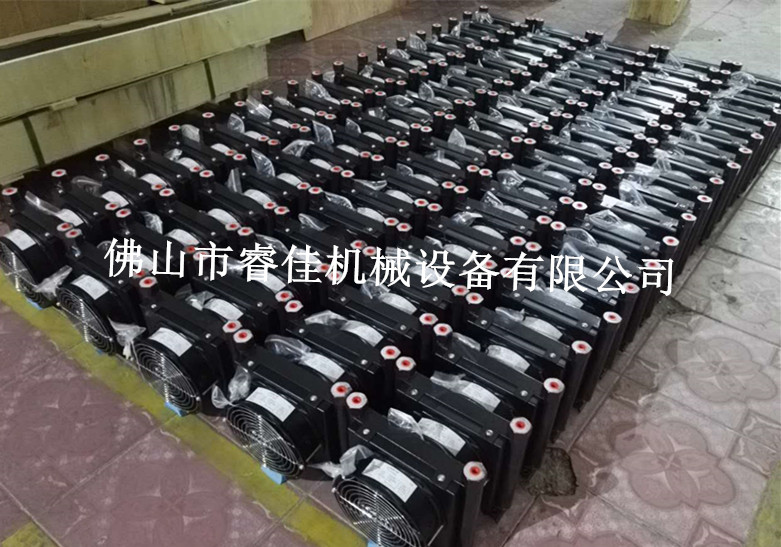 板式換熱器打包發(fā)貨