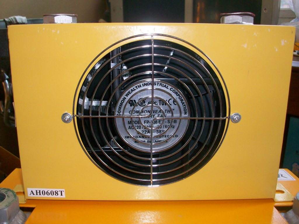 液壓風(fēng)冷卻器.jpg 液壓風(fēng)冷卻器.jpg