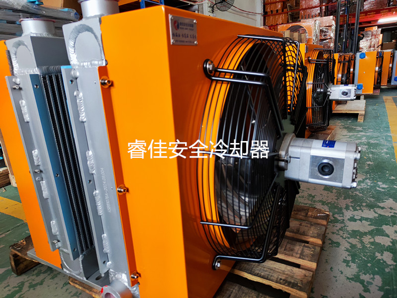 <font color='red'>液壓油冷卻器</font>功能與作用簡介