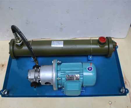 獨(dú)立循環(huán)水冷卻器.jpg 獨(dú)立循環(huán)水冷卻器.jpg