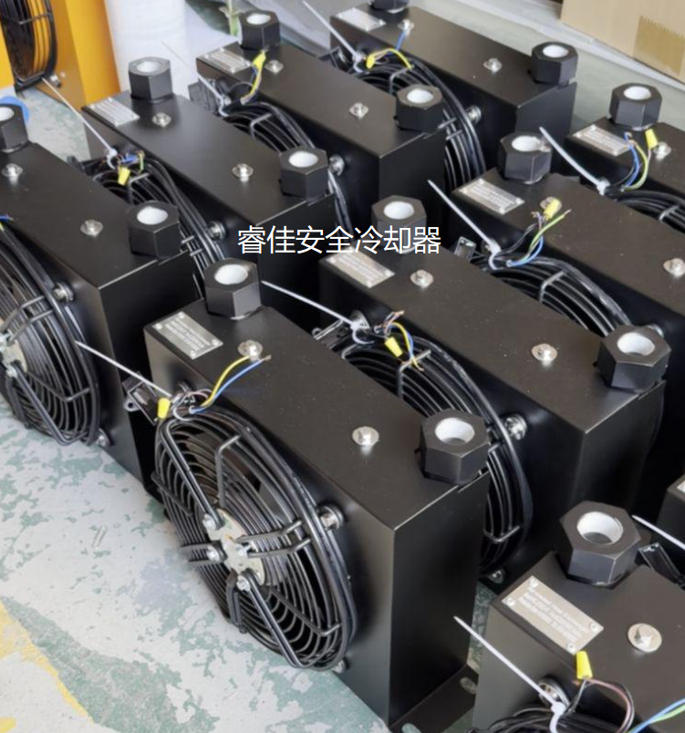 風冷式冷卻器打包發(fā)貨 風冷式冷卻器打包發(fā)貨