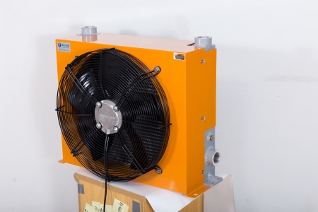 改善<font color='red'>液壓油散熱器</font>效能的安裝技巧 改善<font color='red'>液壓油散熱器</font>效能的安裝技巧