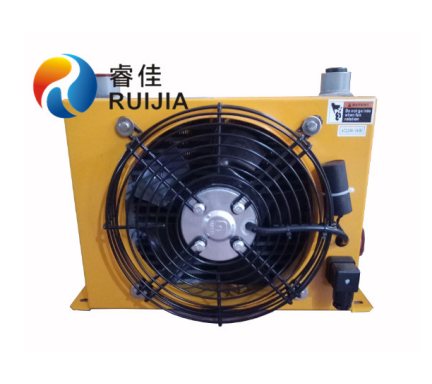 【山東】風(fēng)冷式<font color='red'>液壓油冷卻器</font>RJ-255發(fā)貨