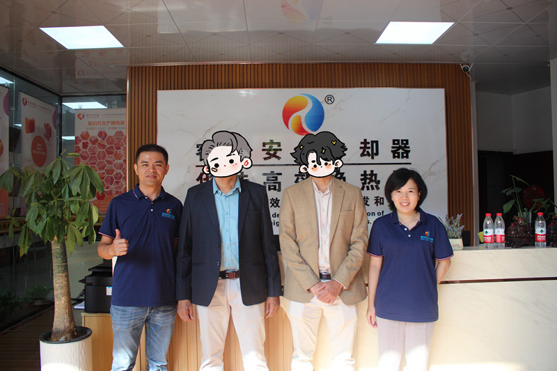 外國客人到訪睿佳安全<font color='red'>冷卻器</font>