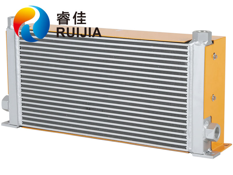 怎樣選購(gòu)板翅式風(fēng)<font color='red'>冷卻器</font>？