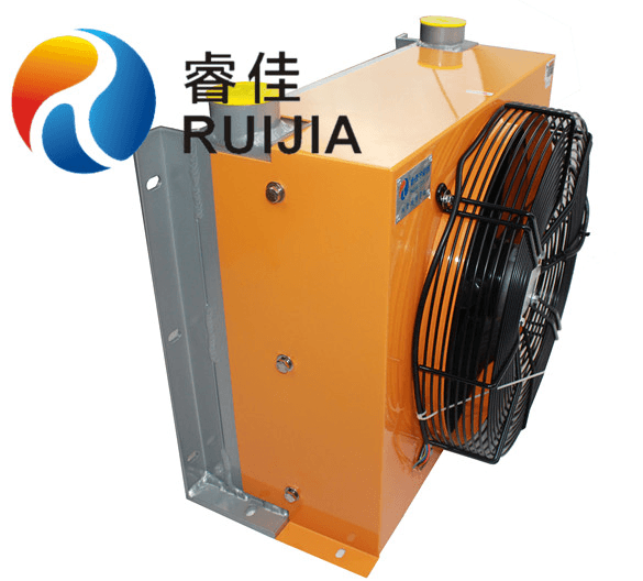 <font color='red'>冷卻器廠家</font>：液壓機(jī)風(fēng)冷式油冷卻器選型